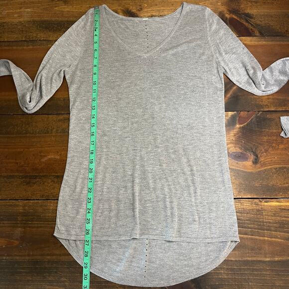 Lululemon Yin Time Long Sleeve Light Sweater Heathered Grey Cashmere Women's 4 - Picture 9 of 10